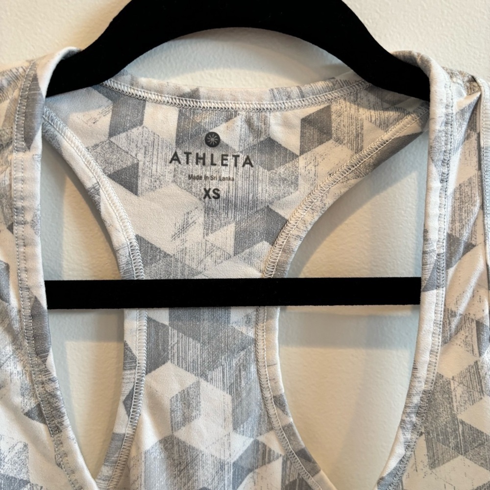 Athleta Womens Racerback Athletic Tank Top Grey White Geometric Print Size XS - Picture 4 of 8
